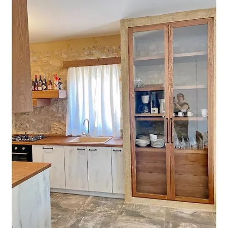 Apartment Kesemi Kalavryta